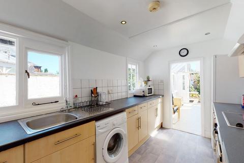 3 bedroom terraced house for sale, Orchard Street, Canterbury, CT2