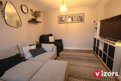 9 Croome Close, Redditch, B98 0SU
