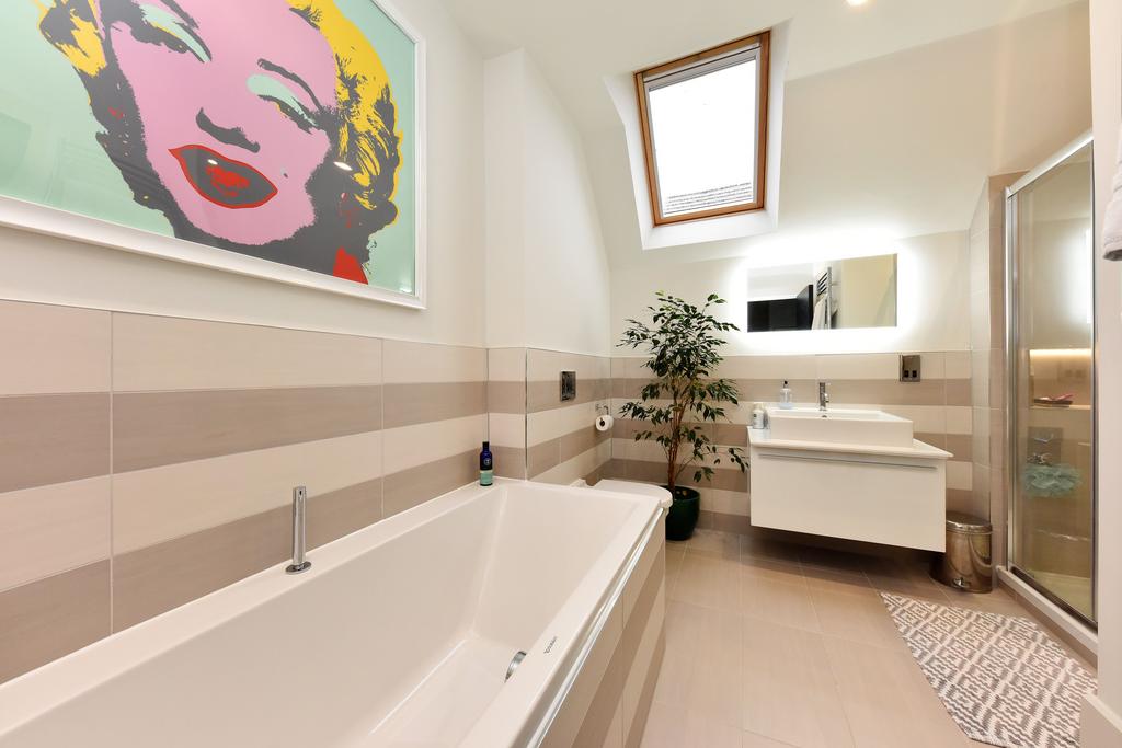 Esc 1103