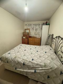 2 bedroom flat to rent, Edgware HA8