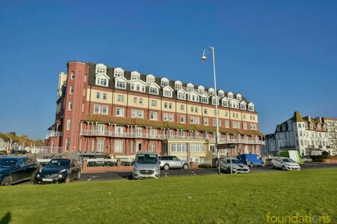 1 bedroom apartment for sale, De La Warr Parade, Bexhill-on-Sea, East Sussex, TN40 1LS