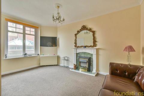 1 bedroom apartment for sale, De La Warr Parade, Bexhill-on-Sea, East Sussex, TN40 1LS