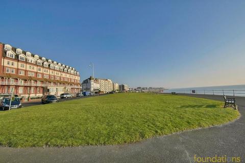 1 bedroom apartment for sale, De La Warr Parade, Bexhill-on-Sea, East Sussex, TN40 1LS