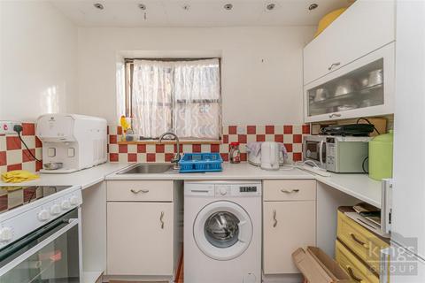 1 bedroom flat for sale, Creighton Road, London