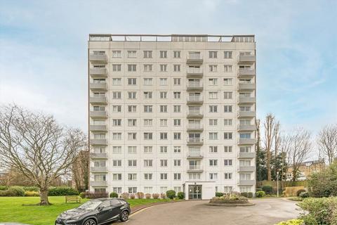 2 bedroom flat to rent, Eaton Drive, Kingston Upon Thames KT2