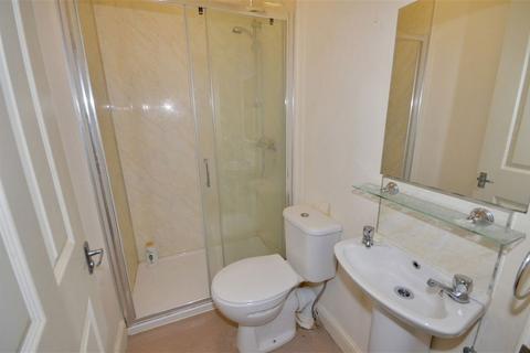 1 bedroom apartment to rent, Queen Street, Withernsea, HU19