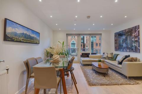 2 bedroom apartment for sale, at Waterford Court, 7 Turnberry Quay, London E14