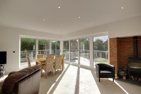 5 bedroom detached house for sale, Sands Lane, Elloughton