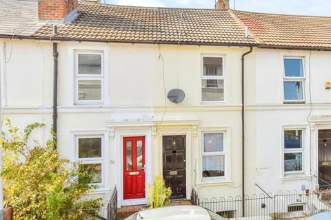 3 bedroom terraced house to rent, Norman Road Tunbridge Wells TN1