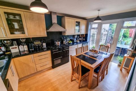 undefined, Alder Close, Guildford Surrey GU12