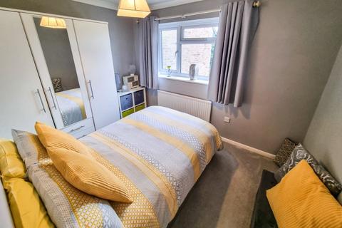undefined, Alder Close, Guildford Surrey GU12