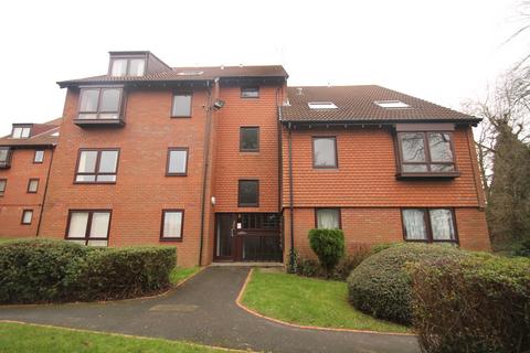 2 bed flat/apartment for rent in Moncrieffe Close, Dudley, West Midlands