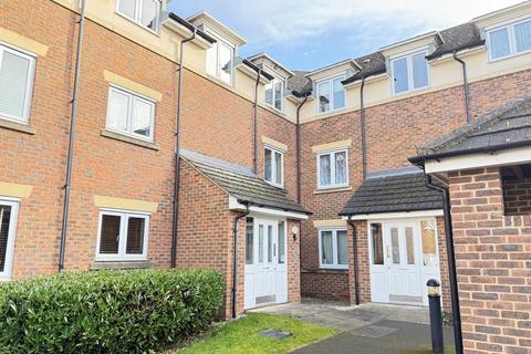 2 bedroom ground floor flat for sale, The Hawthorns, Flitwick, MK45