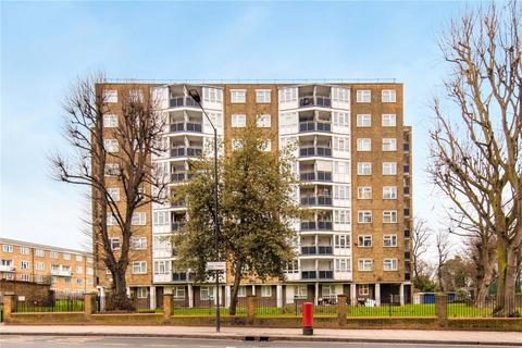 2 bedroom flat for sale, The Mount, Upper Clapton Road, London, E5