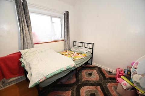 45 Ryvers Road, Slough, SL3 8RZ