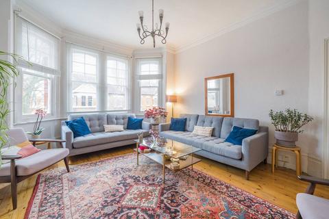 6 bedroom flat for sale, Woodgrange Avenue, Ealing, London, W5