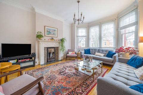 6 bedroom flat for sale, Woodgrange Avenue, Ealing, London, W5