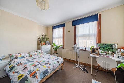 23 The Drive, Thornton Heath, CR7 8LB