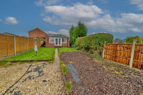 18 Avenue Road, Cannock, WS12 2DY
