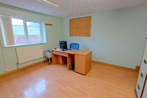 Property to rent, Llynfi Road, Maesteg