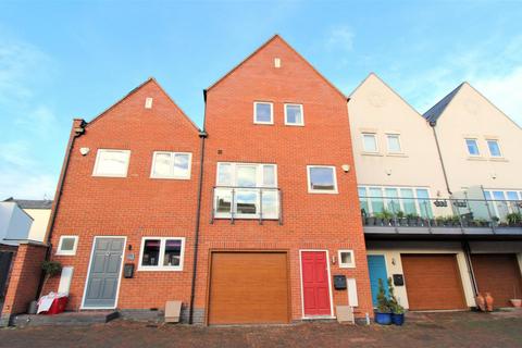 3 bedroom townhouse for sale, Alveston Place, Leamington Spa