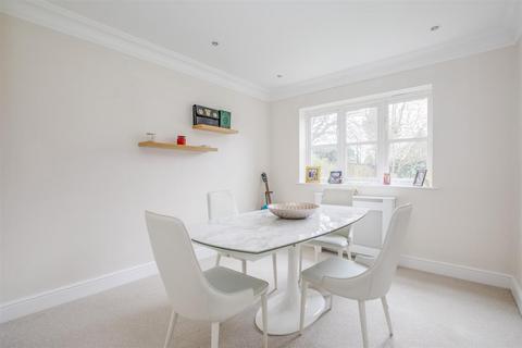 4 bedroom detached house for sale, Hollybrook Way, High Wycombe HP13