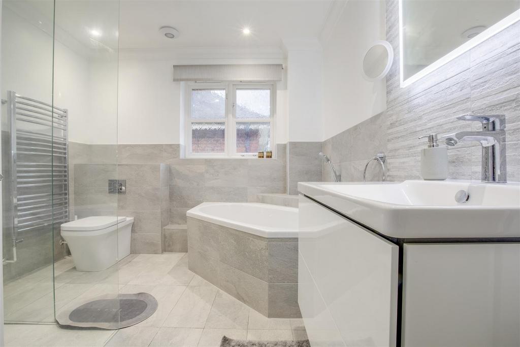 2 Hollybrook Way, HP13 7 GW-7.jpg