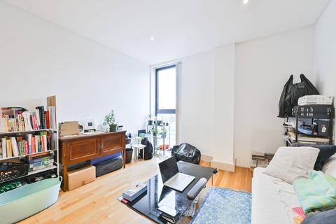 1 bedroom flat for sale, Downham Road, Islington, London, N1