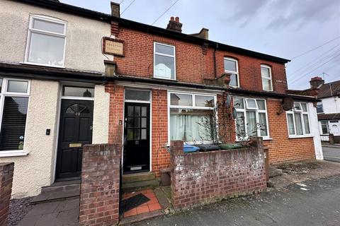 2 bedroom terraced house to rent, Salisbury Road, Watford WD24