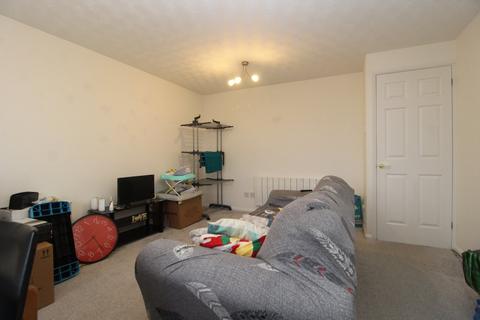 2 bedroom apartment to rent, Honeysuckle Close, Biggleswade, SG18