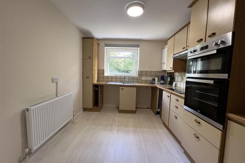 2 bedroom apartment to rent, Dane Road, Margate