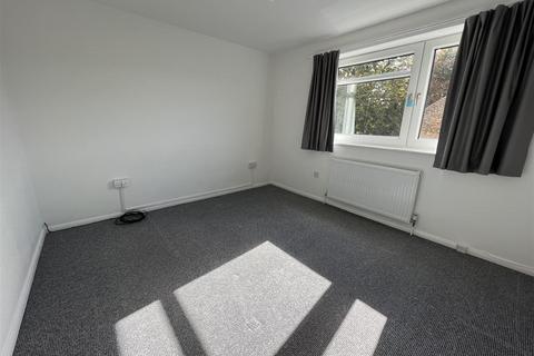 2 bedroom apartment to rent, Dane Road, Margate