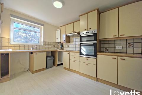 2 bedroom apartment to rent, Dane Road, Margate