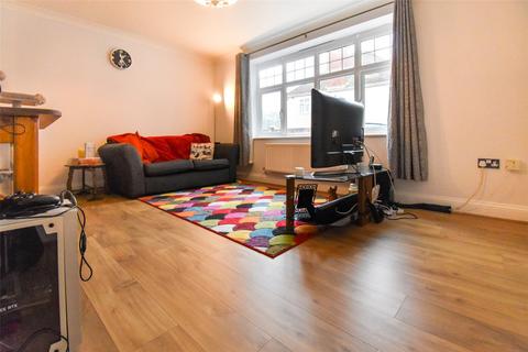 1 bedroom apartment for sale, Cambridge Road, Hampshire GU11