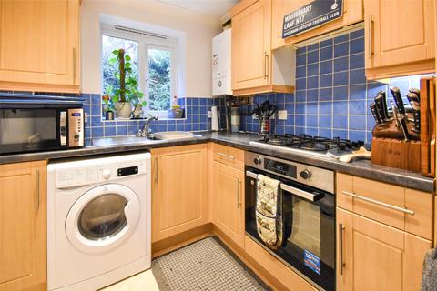 1 bedroom apartment for sale, Cambridge Road, Hampshire GU11