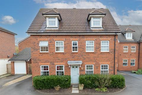 5 bedroom detached house for sale, Horton Way, Stapeley, Nantwich