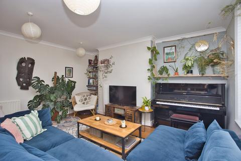 2 bedroom flat for sale, Clifton Road, Folkestone, CT20