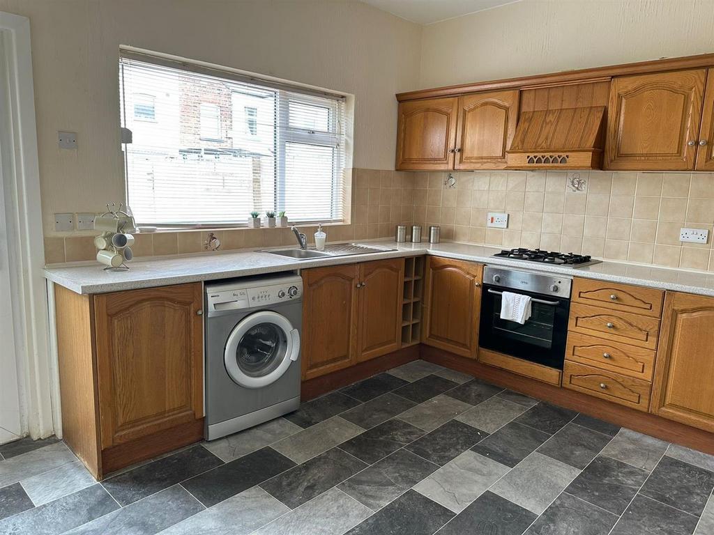 New kitchen 1.jpg