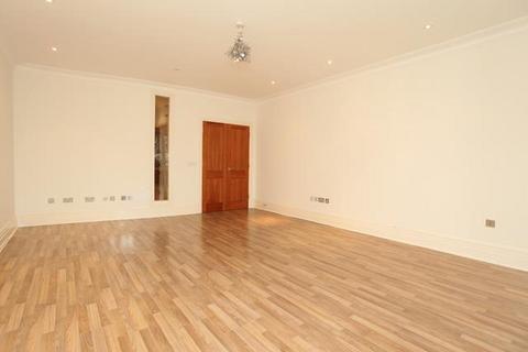 2 bedroom apartment to rent, Lavender House, Kew, TW9