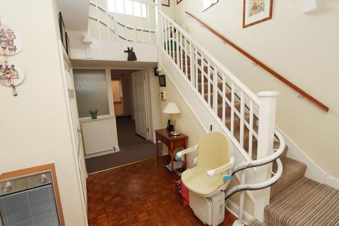 4 bedroom detached house for sale, Monkseaton Drive, Whitley Bay, Tyne and Wear, NE26 3DH