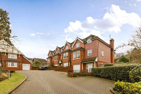 4 bedroom terraced house to rent, St Georges Road, Sevenoaks  TN13 3ND