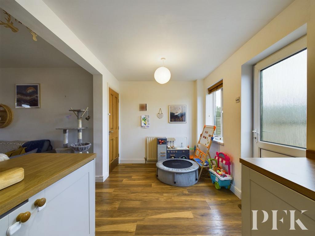 Kitchen/Dining