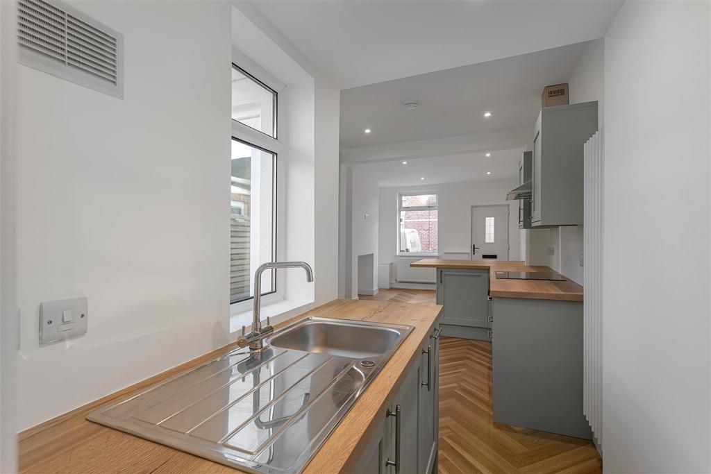 15 Bismarck Street 7.jpg