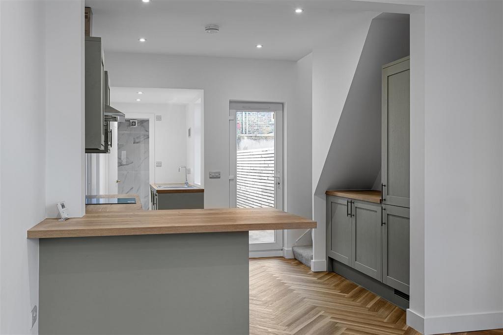 15 Bismarck Street 28.jpg
