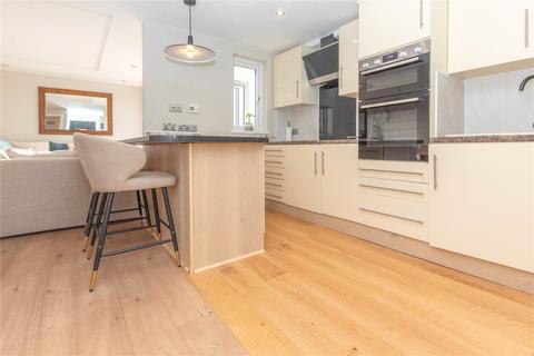 20, Beach Court Beach Road, Weston-super-mare, BS23 1BD