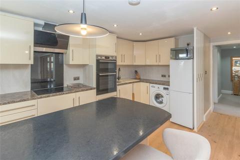 20, Beach Court Beach Road, Weston-super-mare, BS23 1BD