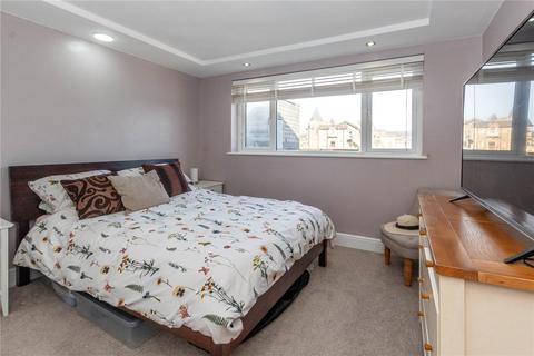 20, Beach Court Beach Road, Weston-super-mare, BS23 1BD