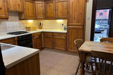 2 bedroom detached bungalow for sale, Calderstone Court, Wakefield WF4