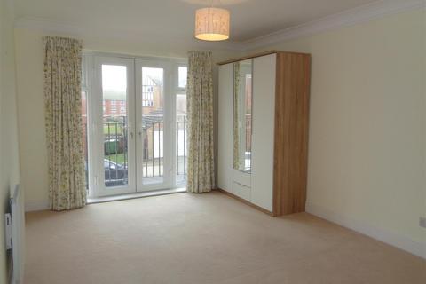 2 bedroom flat to rent, Kingswell Court, The Causeway, Seaford