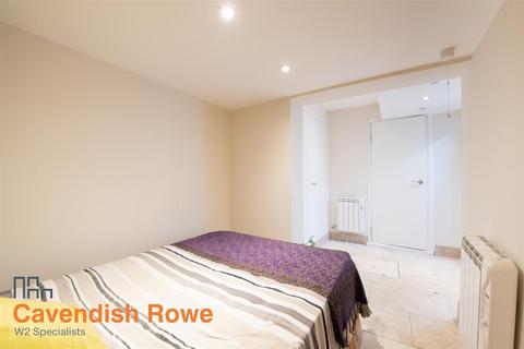 2 bedroom flat for sale, Gloucester Terrace, London